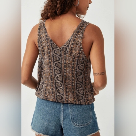 We The Free Women's Your Twisted Tank Top, Black Combo . Size XL - Picture 4 of 12